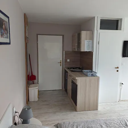 Apartment Domacija Mlaker *