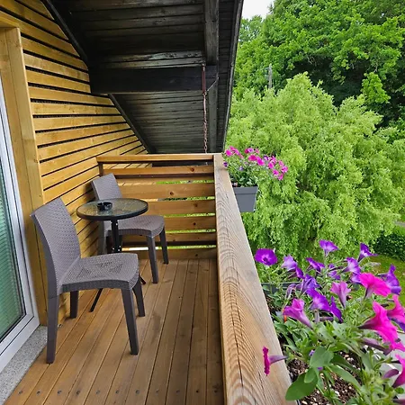 Apartament Domacija Mlaker Podčetrtek