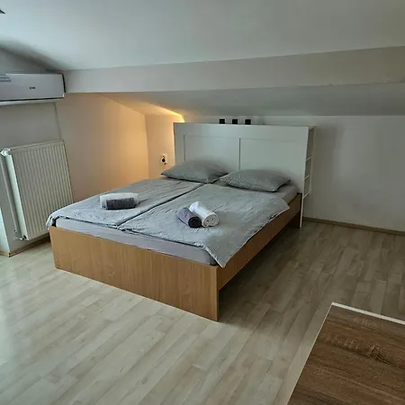 Domacija Mlaker Apartament Podčetrtek